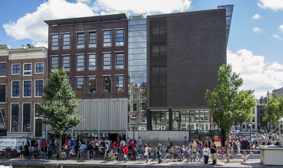 het anne frank huis entree anne frankhuis en het dagboek van anne frank amsterdam nu het anne frank huis entree anne frankhuis en het dagboek van anne frank amsterdam nu