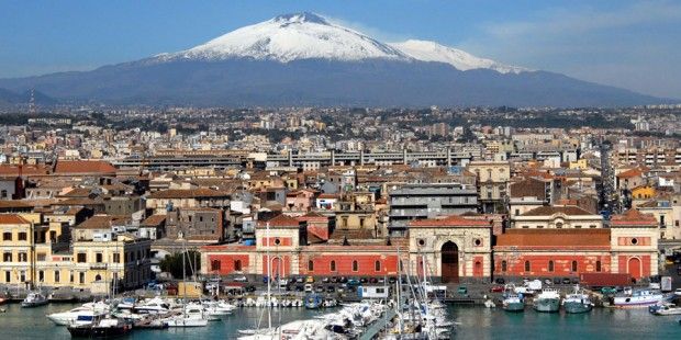 Transavia vliegt op Bari en Catania