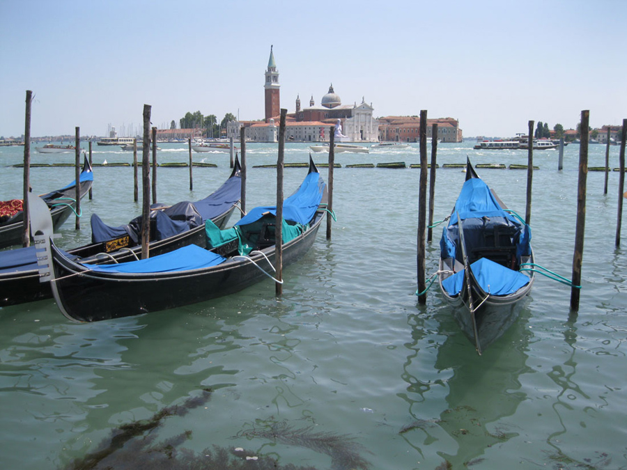 venetie-venezia-gondels